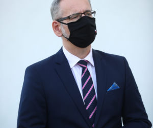 Niedzielski nie chce być Presleyem