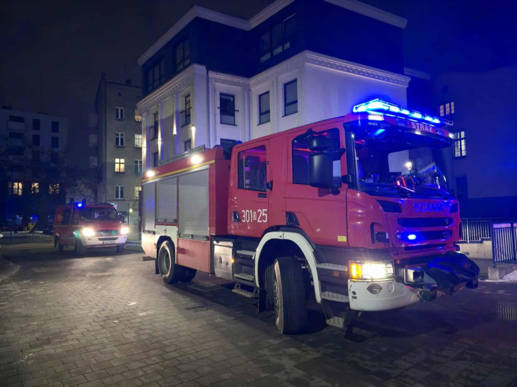 Nocna ewakuacja we Wrocławiu. Mieszkańców obudził duszący zapach