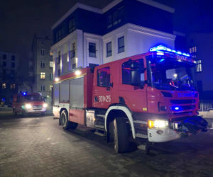 Nocna ewakuacja we Wrocławiu. Mieszkańców obudził duszący zapach