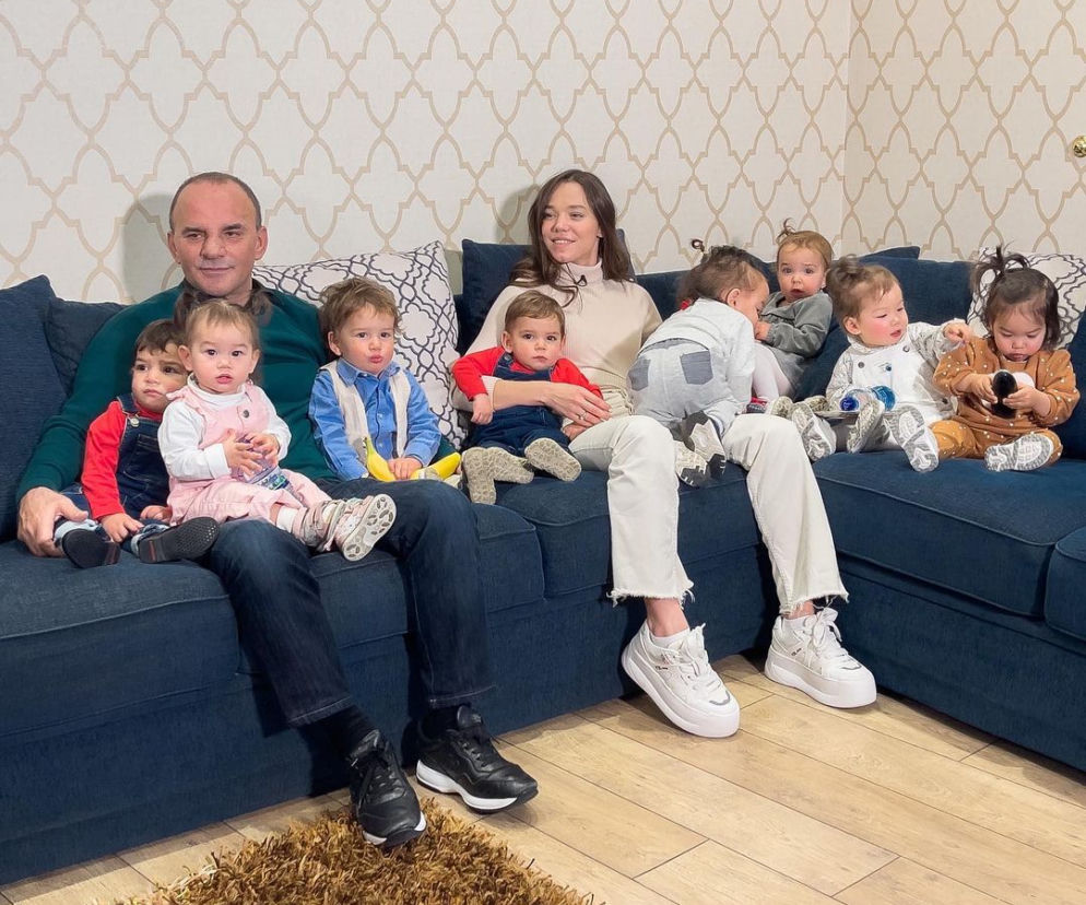 Ona była striptizerką, on skazany za zabójstwo. Mają 21 dzieci!