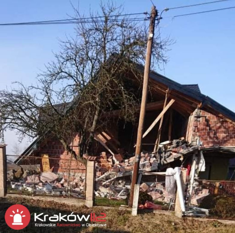 Wybuch gazu w budynku mieszkalnym. RUNĄŁ strop domu w Żydowie [ZDJĘCIA]