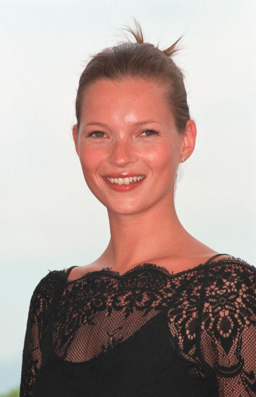 Kate Moss odmładza się światłem Księżyca! Sekret modelki ujawniony