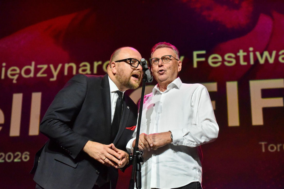 Gala Otwarcia 24. MFF BellaTOFIFEST w Toruniu. Elegancja i zachwycające kreacje gwiazd w CKK Jordanki