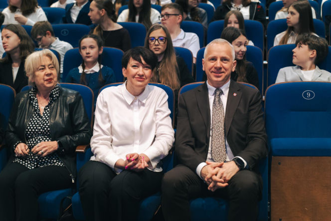 Najzdolniejsi uczniowie odebrali stypendia Prezydenta Miasta Siedlce