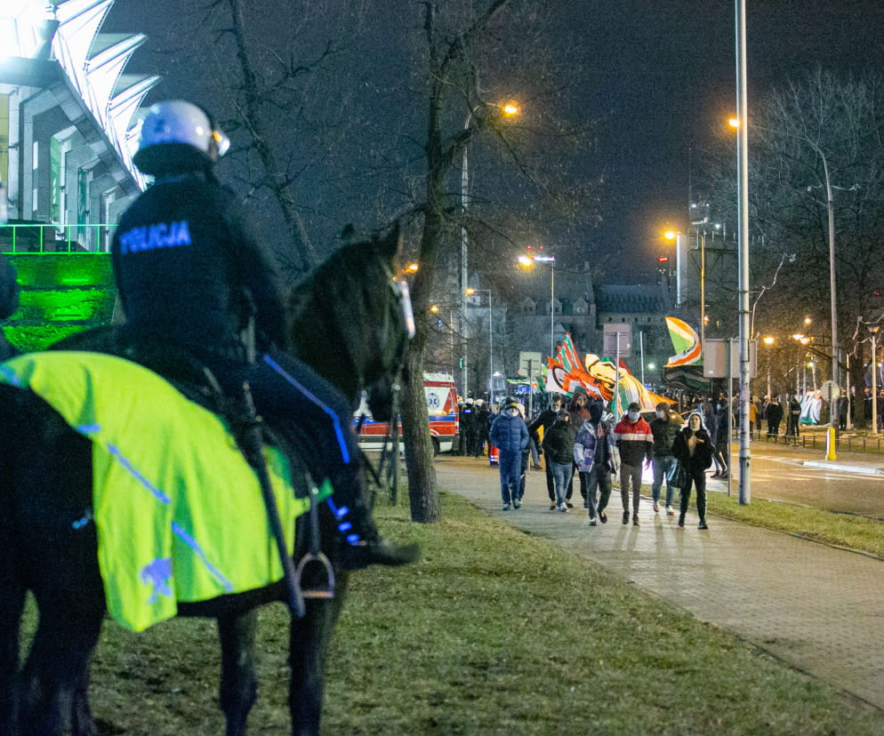 Kibice Legii Warszawa i policja