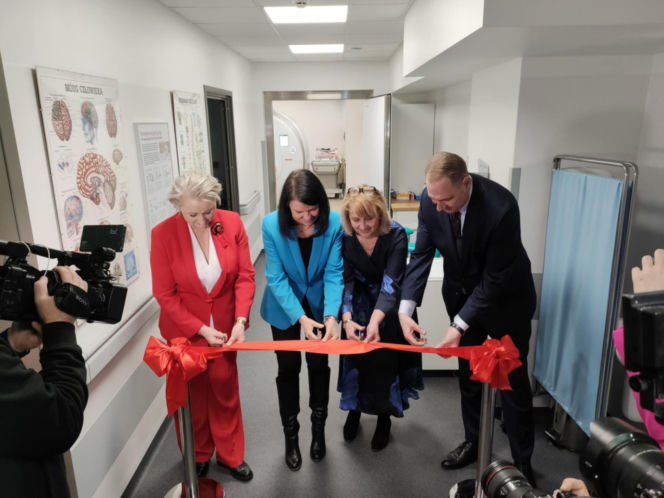 Krótsze badania i więcej możliwośći. Pracownia rezonansu magnetycznego w szpitalu w Łomży otwarta! ZDJĘCIA