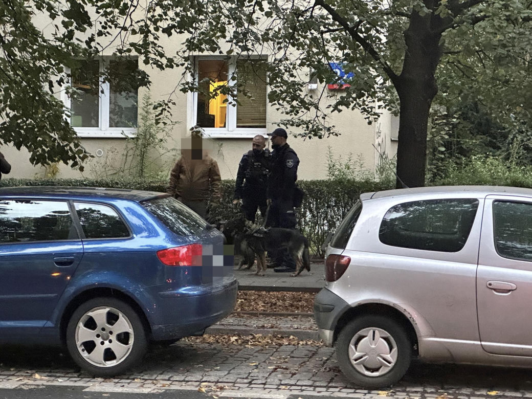 Antyterroryści na Saskiej Kępie. Pilna akcja służb przy Paryskiej