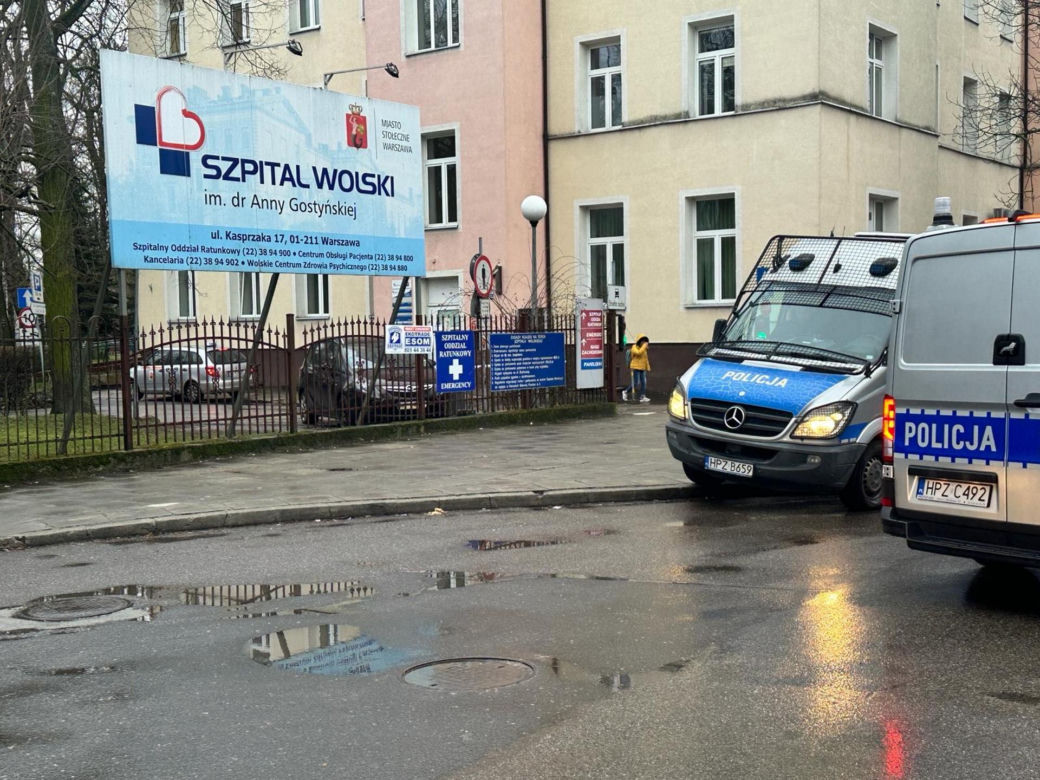 Awanturnik w szpitalu na Woli. Policyjna obława