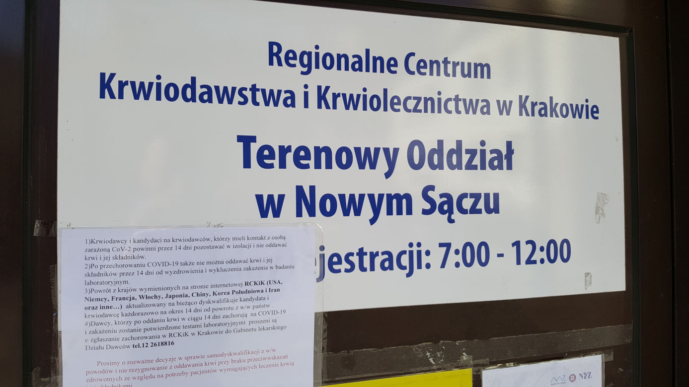 Koronawirus. Przez epidemię brakuje krwiodawców! Jak wygląda stan zapasów?