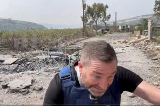 Reporter wojenny oszukał przeznaczenie! Wideo mrozi krew w żyłach