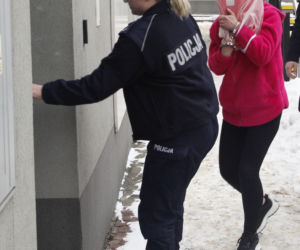 Proces matki o znęcanie się nad córeczką