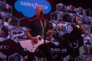 Metallica zagrała specjalny koncert. Co można było usłyszeć w akustyczno-elektrycznym występie?