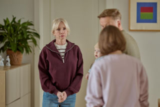 Na Wspólnej odc. 4128. Ania (Sonia Mietielica), Igor (Jakub Wesołowski), Ewa (Ewa Gawryluk), Jaś (Kazio Wierzbicki)