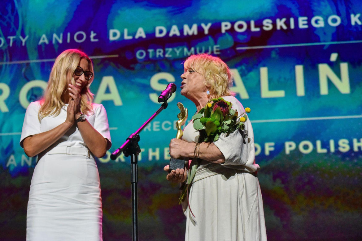 Gala Otwarcia 24. MFF BellaTOFIFEST w Toruniu. Elegancja i zachwycające kreacje gwiazd w CKK Jordanki