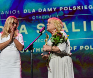Gala Otwarcia 24. MFF BellaTOFIFEST w Toruniu. Elegancja i zachwycające kreacje gwiazd w CKK Jordanki