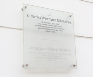 Warszawa dawniej i dziś. Róg Nowego Światu i Wareckiej