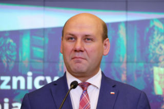 „Wykrył pan tych Brutusów”. Po 25 latach wyrzucili go z PiS. Szynkowski vel Sęk wskazuje na ludzi z innych partii