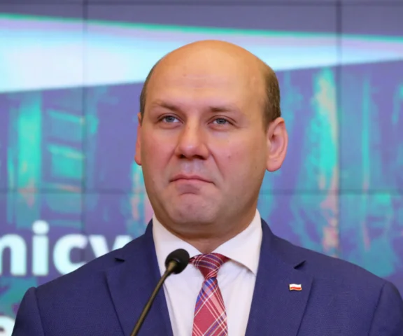 Po 25 latach wyrzucili go z PiS! „Wykrył pan tych Brutusów”