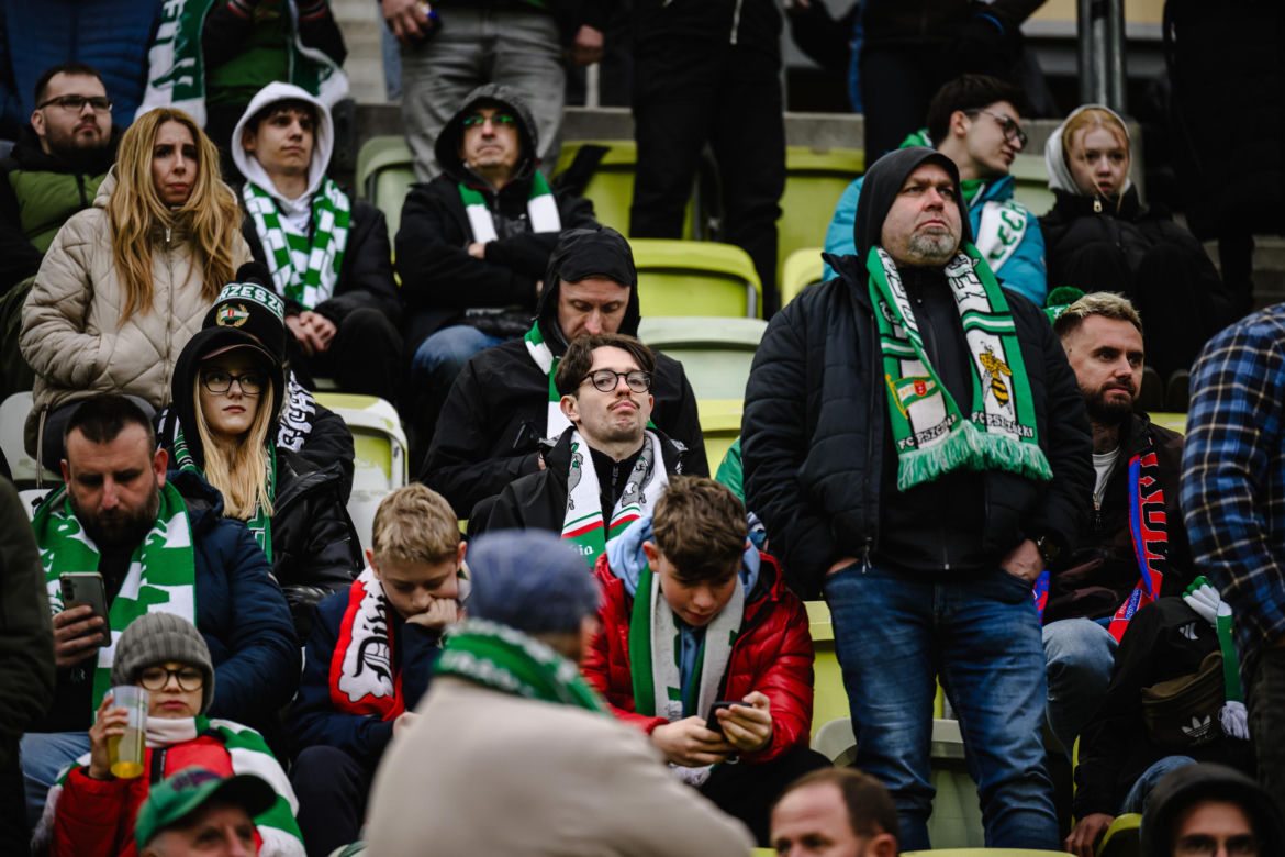 Lechia Gdańsk - Raków Częstochowa; Zdjęcia kibiców z meczu 30. kolejki PKO BP Ekstraklasy
