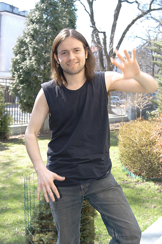 Za pseudonimem „bonbon” Dominiki Serowskiej stoi znana osoba. Celebrytka zdradziła szczegóły