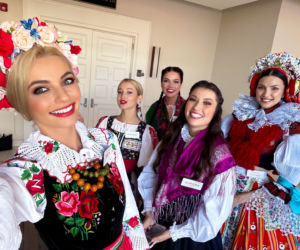Karolina Bielawska - kim jest? Reprezentantka Polski w Miss World robi furorę!