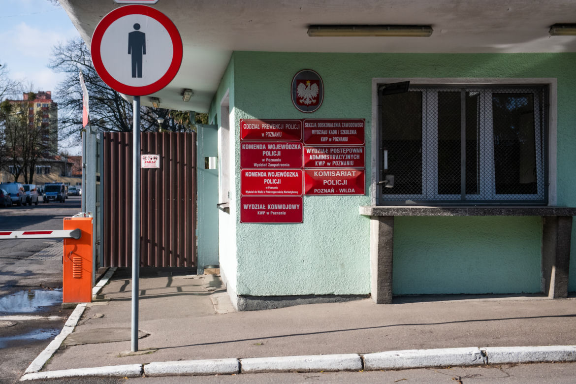 Tłukł matkę, zmarł na komisariacie