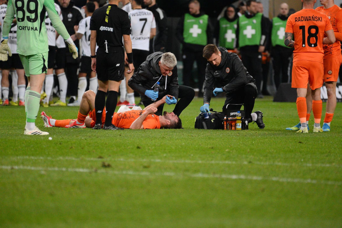 Legia - Zagłębie: Żona, brat i dzieci Jacka Magiery dziękują kibicom