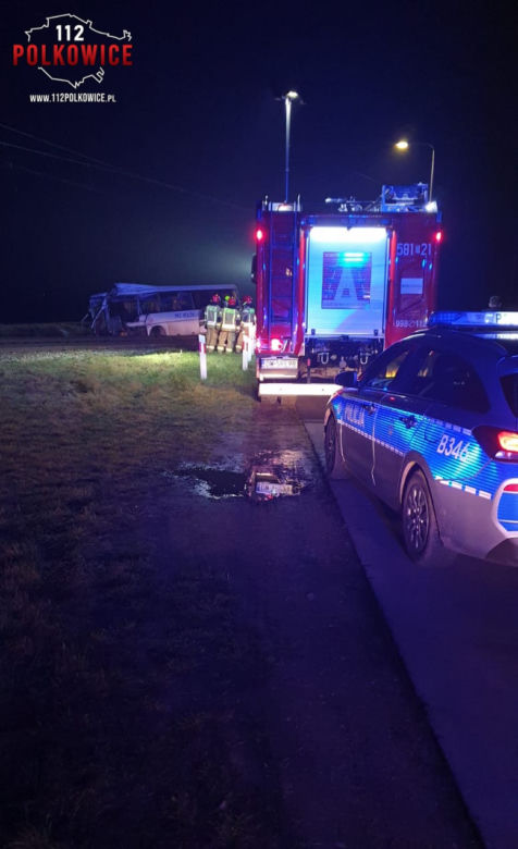 Ścinawa. Tragiczny wypadek autobusu na przejeździe kolejowym. Zginął kierowca