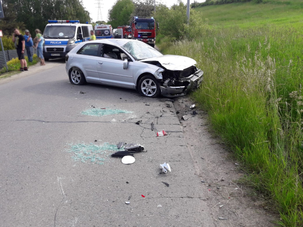 Nowy Sącz: Groźny wypadek na ulicy Juranda. Jedna osoba w szpitalu po zderzeniu trzech samochodów