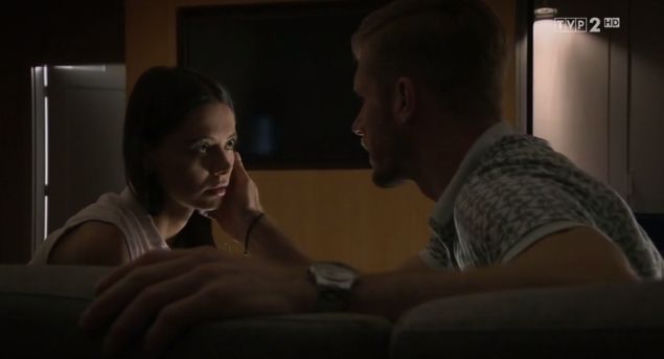 M jak miłość odcinek 1265 Iza (Adriana Kalska) Artur (Tomasz Ciachorowski)