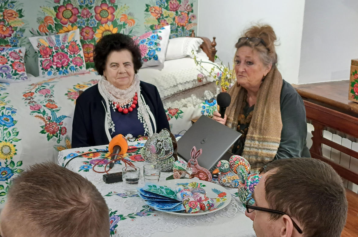 Janina Kruk - malarka z Zalipia w Muzeum Etnograficznym w Tarnowie