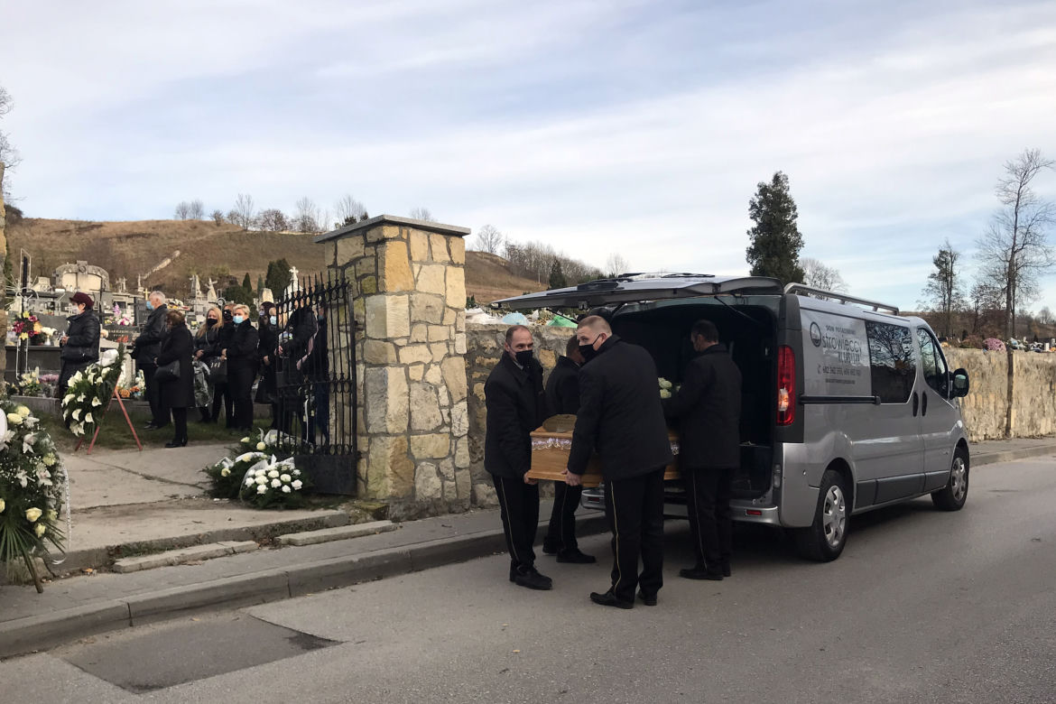 Śmiertelnie pobita przez męża Katarzyna M. została pochowana w Pińczowie