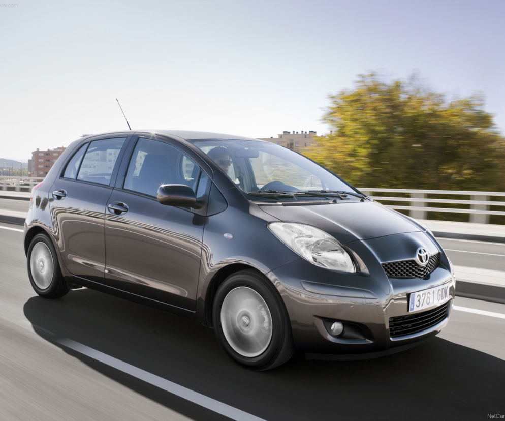 Toyota Yaris Terra hatchback, model 2011