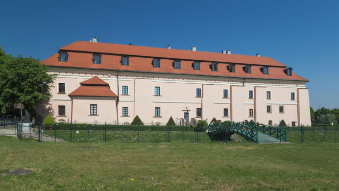 To jedno z najpiękniejszych miast w Małopolsce. Kiedyś było nazywane drugą stolicą Polski