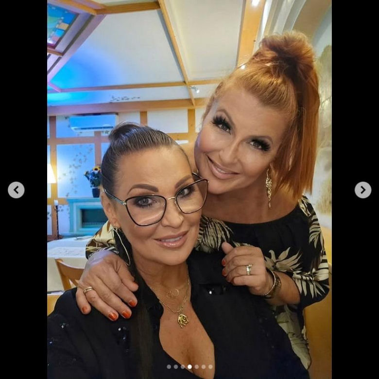 Photoshop poszedł za daleko? Fani nie poznali Skrzyneckiej i Pavlović