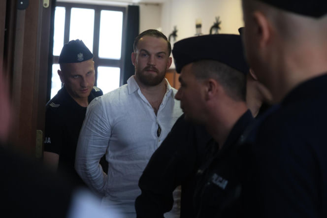 "Skazał matkę na dożywocie cierpienia". Prokurator chce 25 lat więzienia dla Dawida M. Zabóstwo na Nowym Świecie