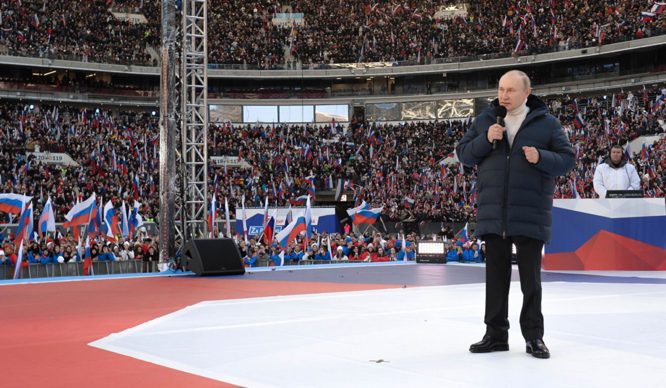 Putin pokazał się w kurtce Loro Piana. Chwilę później producent wycofał się z Rosji!
