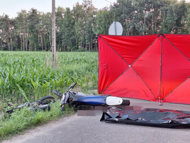Potworne zderzenie motocyklistów. Ratownicy godzinę walczyli o życie 18-latka