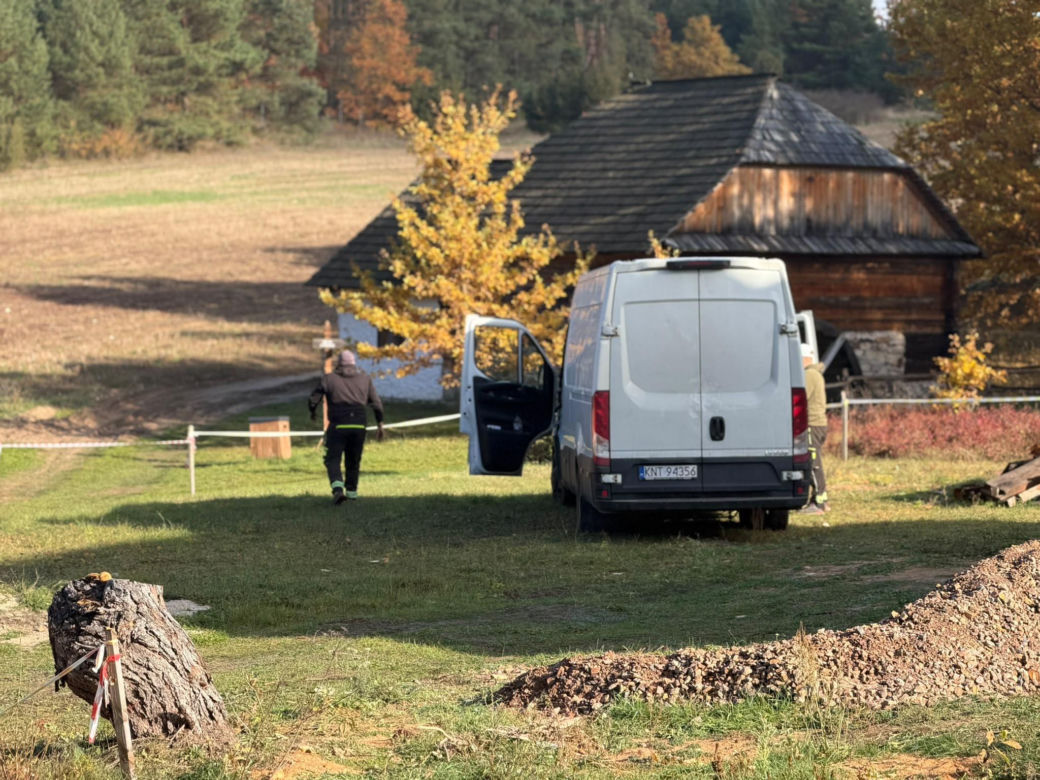 Ważny krok w Parku Etnograficznym w Tokarni. Zakończył się pierwszy etap odbudowy zabytkowej kaplicy