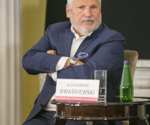 Debata z udziałem prezydentów: Aleksandra Kwasniewskiego i Bronisława Komorowskiego