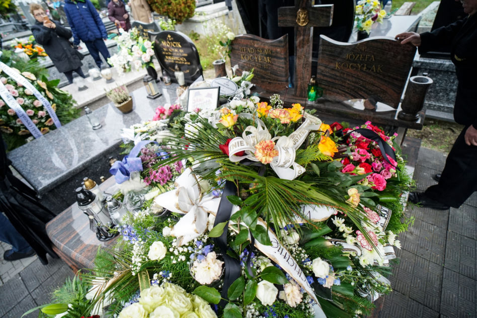 Wzruszający pogrzeb Ilony Kuśmierskiej. Ostatnie pożegnanie Jadźki z "Samych Swoich"