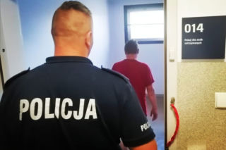 Koluszki. Pokłócili się podczas imprezy, dźgnął ją nożem w brzuch