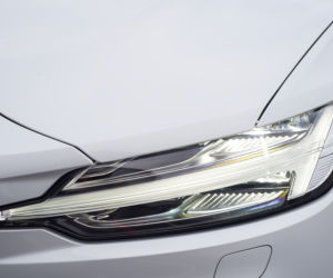 Volvo V60 T8 Twin Engine AWD R-Design AT8