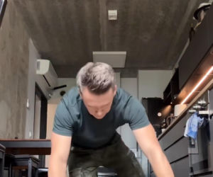 Krzysztof Kwiatkowski (Jakub Karski) na planie M jak miłość trenuje do Tańca z gwiazdami