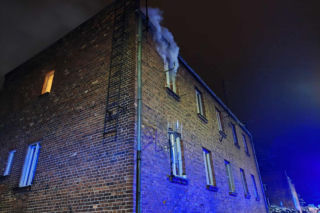 Tragiczny pożar w Chełmku. W mieszkaniu odnaleziono zwęglone zwłoki mężczyzny