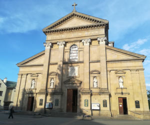 Zapłonęła w nim pierwsza na świecie uliczna lampa naftowa. To jedno z najpiękniejszych miast w Małopolsce