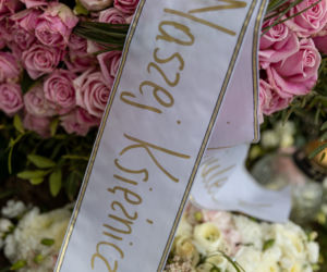 Widok grobu Zuzi łamie serce
