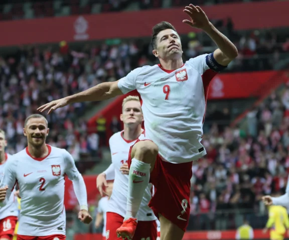 Polska rozgromiła Rumunię! Hat-trick Lewandowskiego!