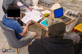 20 osób zatrzymanych za oszustwa VAT