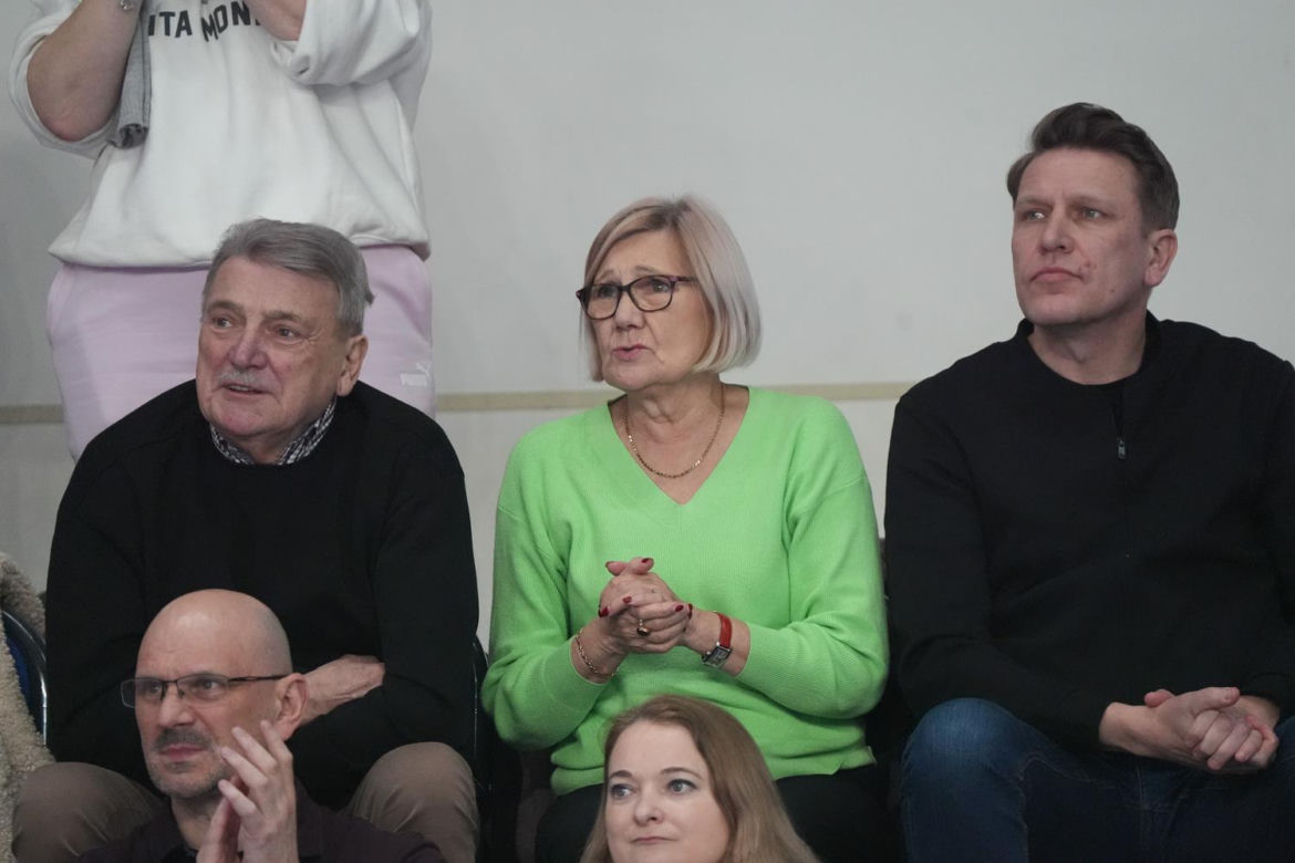 Halowe Mistrzostwa Polski 2025 w Arenie Toruń. Zdjęcia kibiców z trybun i sportowców